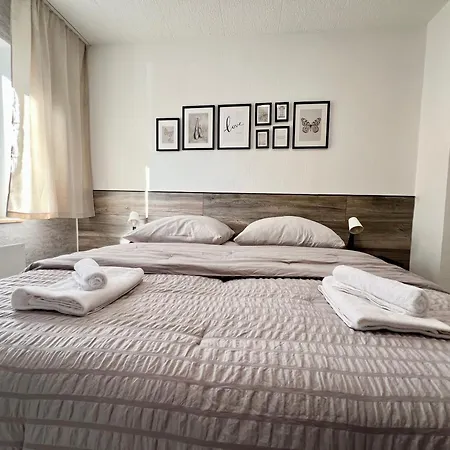 Primetime Fuer 4 Mit Kueche, Wifi Und Parkplatz