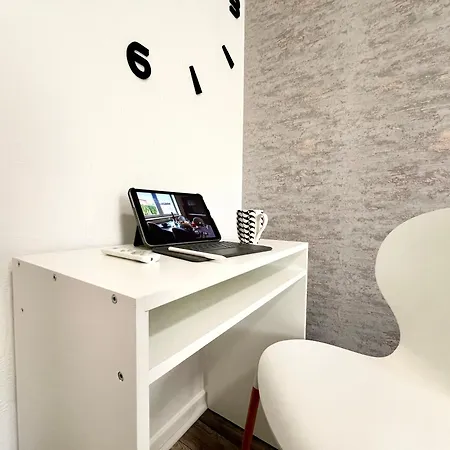 Primetime Für 4 Mit Küche, Wifi Und Parkplatz Apartment