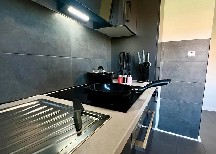 Lejlighed Primetime Fuer 4 Mit Kueche, Wifi Und Parkplatz